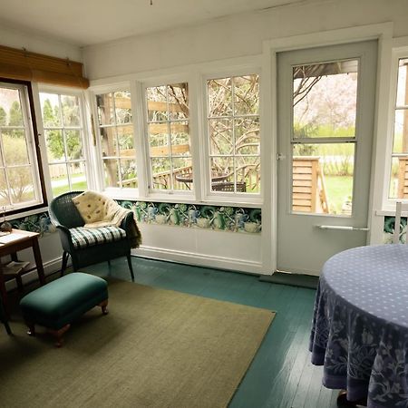 Garden Grove Inn Bed And Breakfast Union Pier エクステリア 写真
