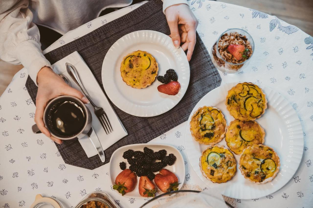 Garden Grove Inn Bed And Breakfast Union Pier エクステリア 写真