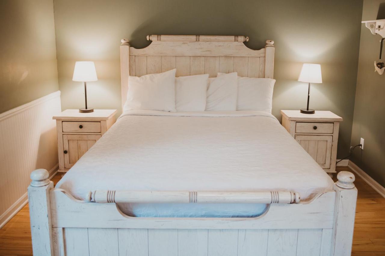 Garden Grove Inn Bed And Breakfast Union Pier エクステリア 写真