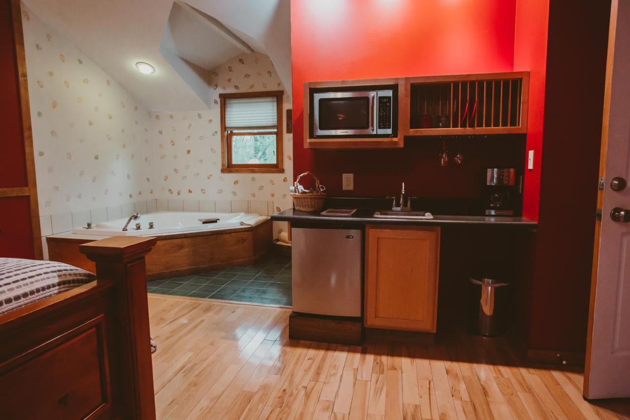 Garden Grove Inn Bed And Breakfast Union Pier エクステリア 写真
