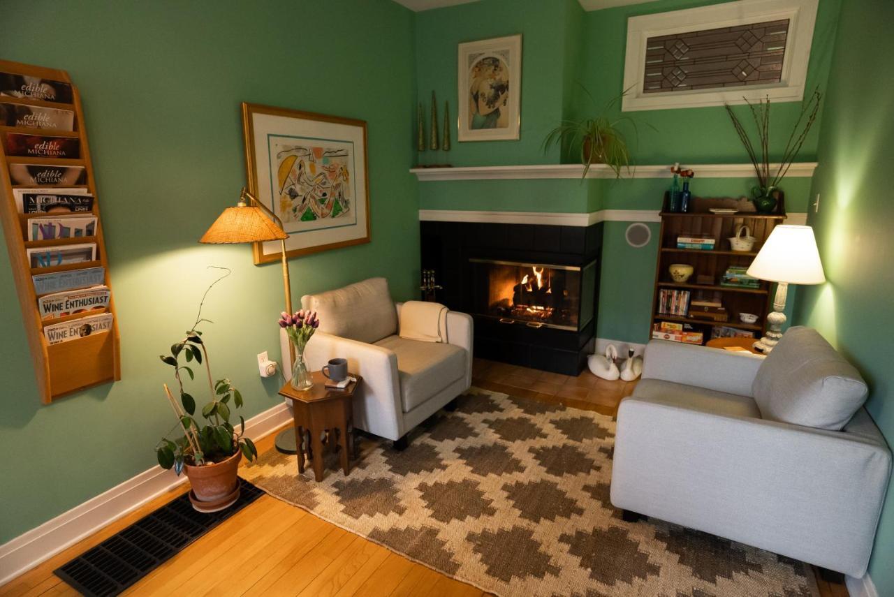 Garden Grove Inn Bed And Breakfast Union Pier エクステリア 写真