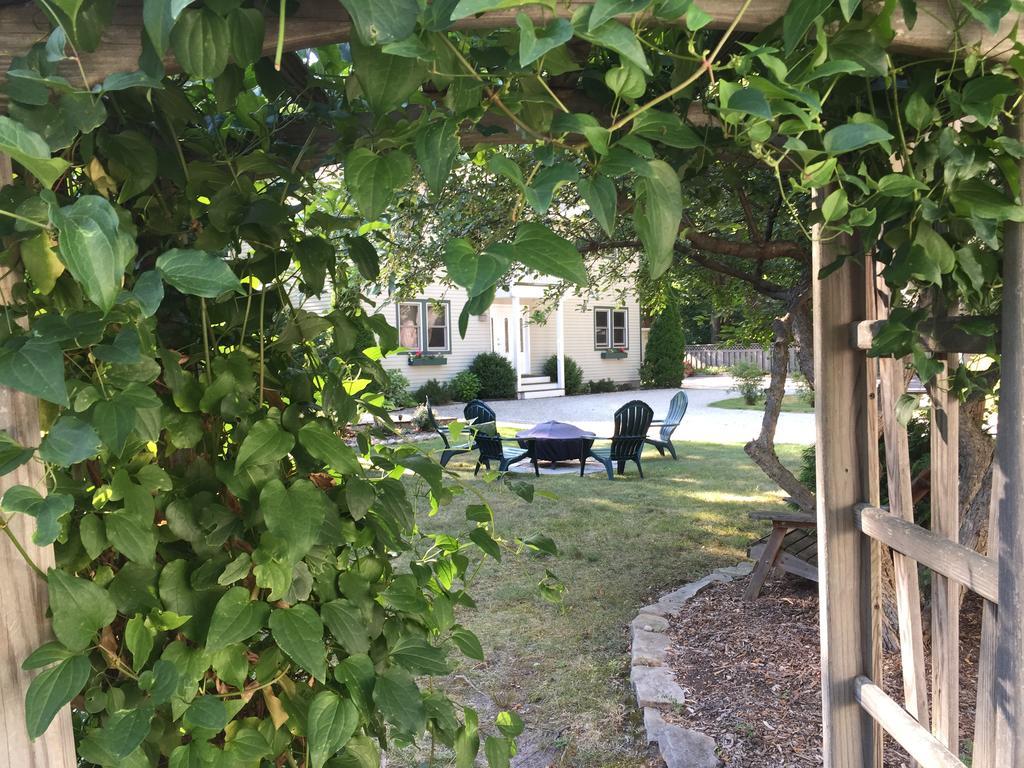 Garden Grove Inn Bed And Breakfast Union Pier エクステリア 写真